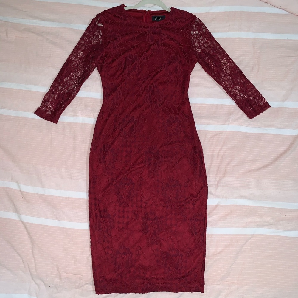 Lace burgundy midi dress